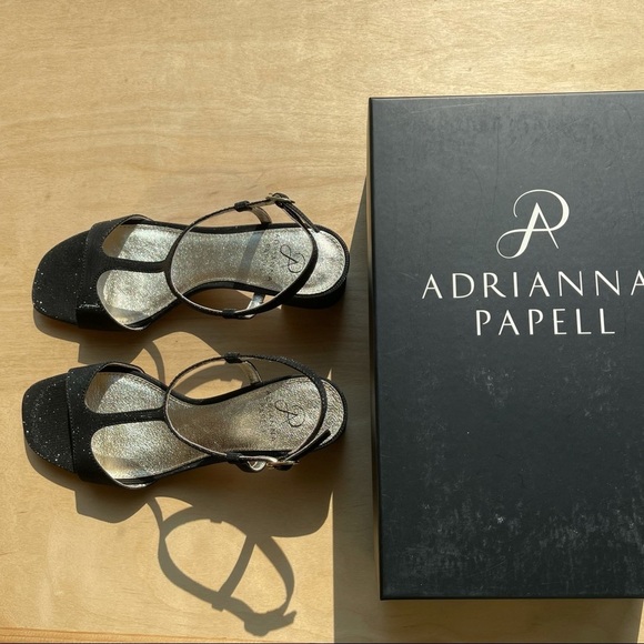 Adrianna Papell Shoes - Adrianna Papell, New, Edie, T-Strap Sandal